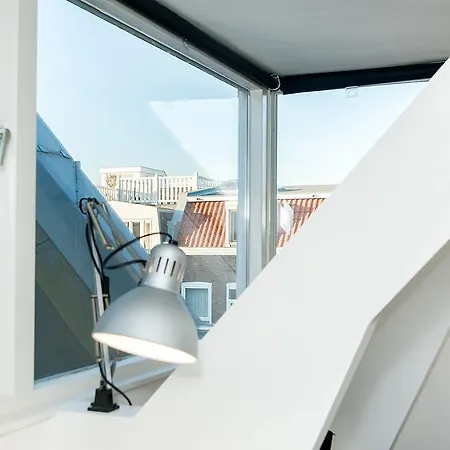 Trendy Top-floor Retreat Apartamento